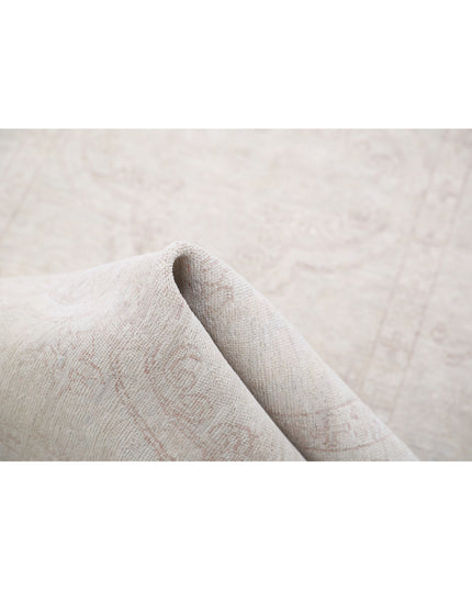 Serenity 2' 8" X 8' 0" Hand Knotted Wool Rug 2' 8" X 8' 0" (81 X 244) / Ivory / Wool