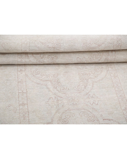Serenity 2' 8" X 8' 0" Hand Knotted Wool Rug 2' 8" X 8' 0" (81 X 244) / Ivory / Wool