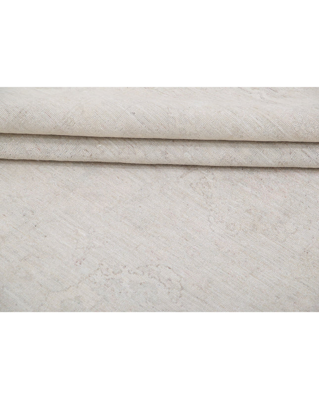 Serenity 8' 11" X 11' 10" Hand Knotted Wool Rug 8' 11" X 11' 10" (272 X 361) / Ivory / Wool