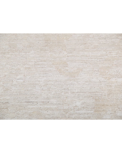 Serenity 5' 11" X 8' 9" Hand Knotted Wool Rug 5' 11" X 8' 9" (180 X 267) / Ivory / Wool