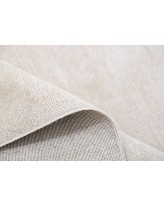 Serenity 5' 11" X 8' 9" Hand Knotted Wool Rug 5' 11" X 8' 9" (180 X 267) / Ivory / Wool