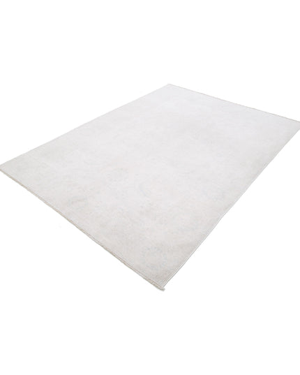 Serenity 5' 7" X 7' 8" Hand Knotted Wool Rug 5' 7" X 7' 8" (170 X 234) / Ivory / Wool