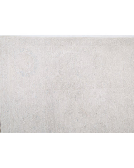 Serenity 5' 7" X 7' 8" Hand Knotted Wool Rug 5' 7" X 7' 8" (170 X 234) / Ivory / Wool