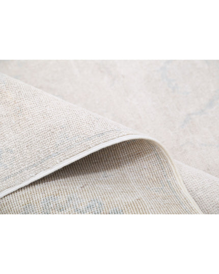 Serenity 5' 7" X 7' 8" Hand Knotted Wool Rug 5' 7" X 7' 8" (170 X 234) / Ivory / Wool