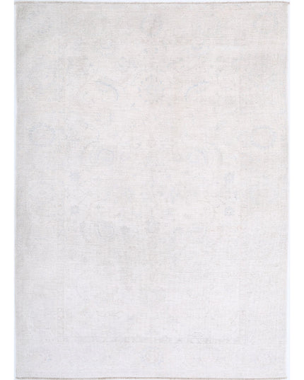 Serenity 5' 7" X 7' 8" Hand Knotted Wool Rug 5' 7" X 7' 8" (170 X 234) / Ivory / Wool