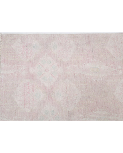 Serenity 8' 0" X 9' 1" Hand Knotted Wool Rug 8' 0" X 9' 1" (244 X 277) / Ivory / Wool