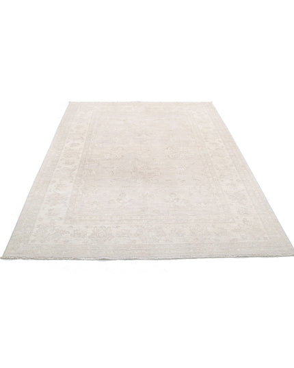 Serenity 5' 7" X 7' 8" Hand Knotted Wool Rug 5' 7" X 7' 8" (170 X 234) / Grey / Wool