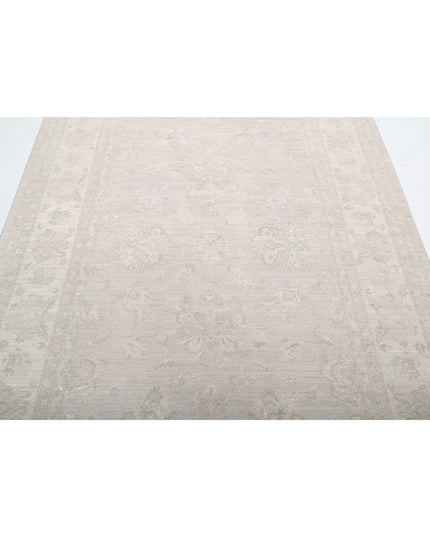 Serenity 5' 7" X 7' 8" Hand Knotted Wool Rug 5' 7" X 7' 8" (170 X 234) / Grey / Wool