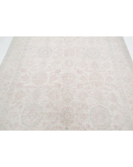 Serenity 6' 2" X 8' 5" Hand Knotted Wool Rug 6' 2" X 8' 5" (188 X 257) / Ivory / Wool