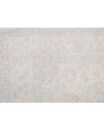 Serenity 6' 2" X 8' 5" Hand Knotted Wool Rug 6' 2" X 8' 5" (188 X 257) / Ivory / Wool