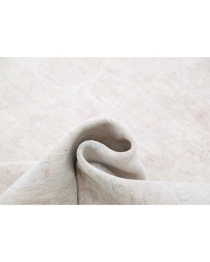 Serenity 6' 2" X 8' 5" Hand Knotted Wool Rug 6' 2" X 8' 5" (188 X 257) / Ivory / Wool