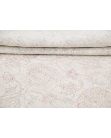 Serenity 6' 2" X 8' 5" Hand Knotted Wool Rug 6' 2" X 8' 5" (188 X 257) / Ivory / Wool