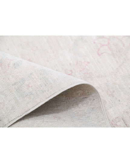 Serenity 6' 2" X 8' 5" Hand Knotted Wool Rug 6' 2" X 8' 5" (188 X 257) / Ivory / Wool