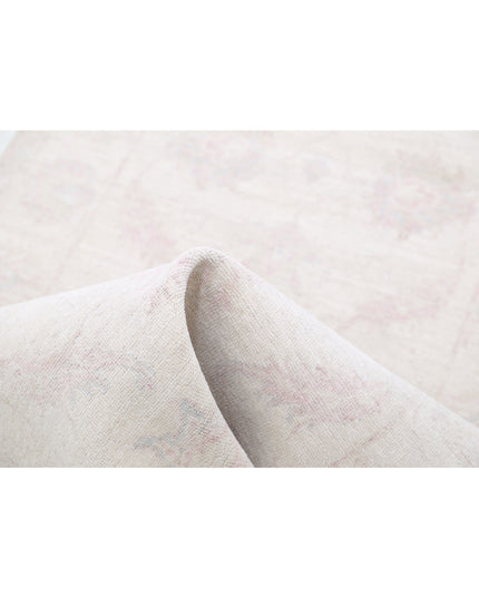 Serenity 2' 7" X 8' 7" Hand Knotted Wool Rug 2' 7" X 8' 7" (79 X 262) / Ivory / Wool