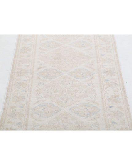 Serenity 2' 5" X 5' 11" Hand Knotted Wool Rug 2' 5" X 5' 11" (74 X 180) / Ivory / Wool