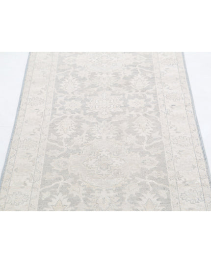Serenity 2' 6" X 5' 11" Hand Knotted Wool Rug 2' 6" X 5' 11" (76 X 180) / Grey / Wool