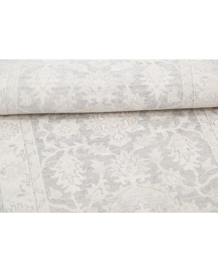 Serenity 2' 6" X 5' 11" Hand Knotted Wool Rug 2' 6" X 5' 11" (76 X 180) / Grey / Wool