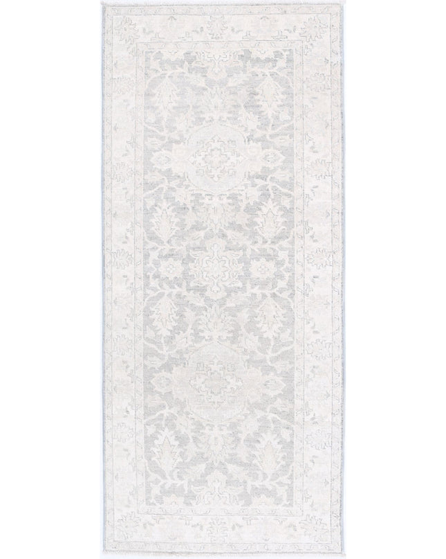Serenity 2' 6" X 5' 11" Hand Knotted Wool Rug 2' 6" X 5' 11" (76 X 180) / Grey / Wool