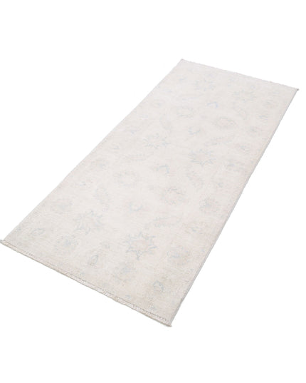 Serenity 2' 7" X 5' 7" Hand Knotted Wool Rug 2' 7" X 5' 7" (79 X 170) / Ivory / Wool