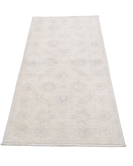 Serenity 2' 7" X 5' 7" Hand Knotted Wool Rug 2' 7" X 5' 7" (79 X 170) / Ivory / Wool