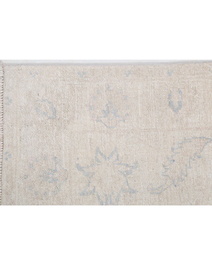 Serenity 2' 7" X 5' 7" Hand Knotted Wool Rug 2' 7" X 5' 7" (79 X 170) / Ivory / Wool