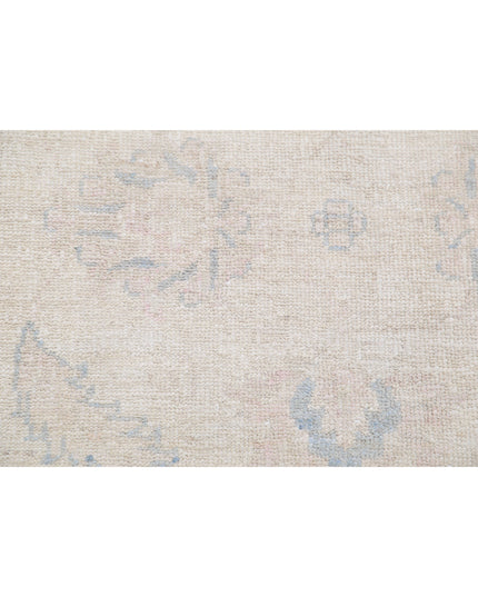 Serenity 2' 7" X 5' 7" Hand Knotted Wool Rug 2' 7" X 5' 7" (79 X 170) / Ivory / Wool