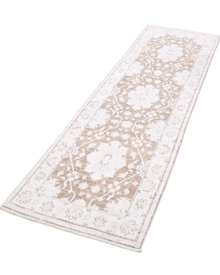 Serenity 2' 4" X 7' 10" Hand Knotted Wool Rug 2' 4" X 7' 10" (71 X 239) / Brown / Wool