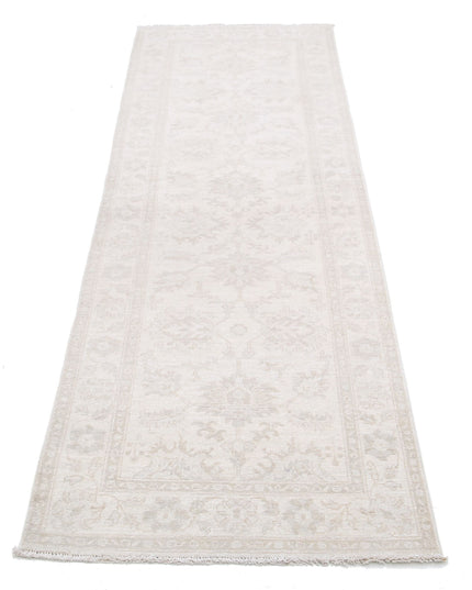 Serenity 2' 6" X 7' 11" Hand Knotted Wool Rug 2' 6" X 7' 11" (76 X 241) / Ivory / Wool