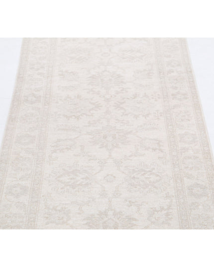 Serenity 2' 6" X 7' 11" Hand Knotted Wool Rug 2' 6" X 7' 11" (76 X 241) / Ivory / Wool