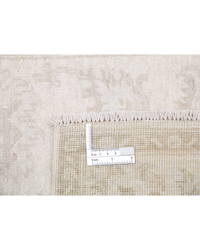 Serenity 2' 6" X 7' 11" Hand Knotted Wool Rug 2' 6" X 7' 11" (76 X 241) / Ivory / Wool