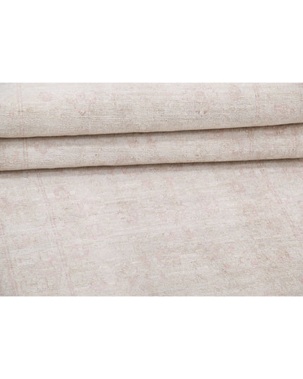 Serenity 2' 5" X 9' 9" Hand Knotted Wool Rug 2' 5" X 9' 9" (74 X 297) / Ivory / Wool