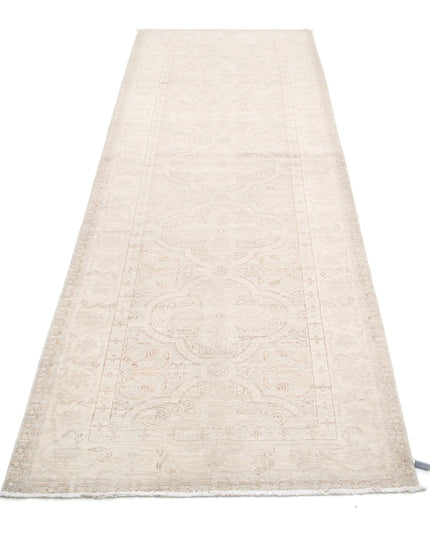 Serenity 3' 0" X 10' 1" Hand Knotted Wool Rug 3' 0" X 10' 1" (91 X 307) / Grey / Wool