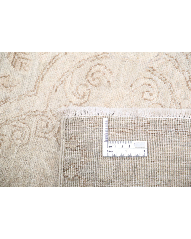 Serenity 3' 0" X 10' 1" Hand Knotted Wool Rug 3' 0" X 10' 1" (91 X 307) / Grey / Wool