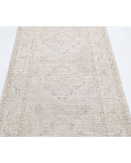 Serenity 3' 4" X 9' 10" Hand Knotted Wool Rug 3' 4" X 9' 10" (101 X 300) / Ivory / Wool