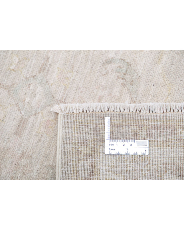 Serenity 3' 4" X 9' 10" Hand Knotted Wool Rug 3' 4" X 9' 10" (101 X 300) / Ivory / Wool