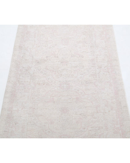 Serenity 2' 8" X 7' 9" Hand Knotted Wool Rug 2' 8" X 7' 9" (81 X 236) / Ivory / Wool