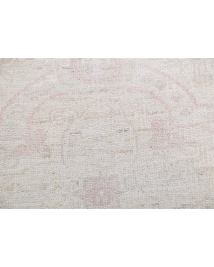 Serenity 2' 8" X 7' 9" Hand Knotted Wool Rug 2' 8" X 7' 9" (81 X 236) / Ivory / Wool