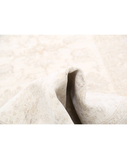 Serenity 2' 7" X 8' 0" Hand Knotted Wool Rug 2' 7" X 8' 0" (79 X 244) / Ivory / Wool