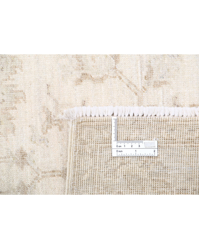 Serenity 2' 7" X 8' 0" Hand Knotted Wool Rug 2' 7" X 8' 0" (79 X 244) / Ivory / Wool