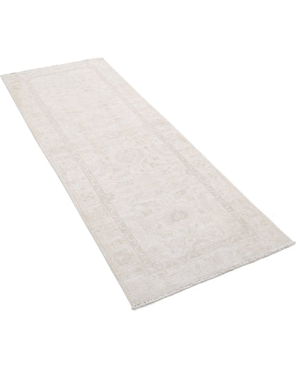 Serenity 2' 7" X 6' 9" Hand Knotted Wool Rug 2' 7" X 6' 9" (79 X 206) / Ivory / Wool