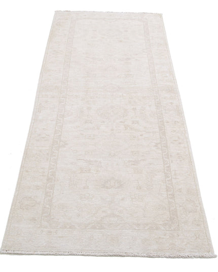 Serenity 2' 7" X 6' 9" Hand Knotted Wool Rug 2' 7" X 6' 9" (79 X 206) / Ivory / Wool