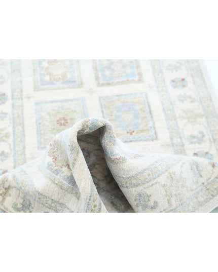 Serenity 2' 6" X 7' 11" Hand Knotted Wool Rug 2' 6" X 7' 11" (76 X 241) / Ivory / Wool