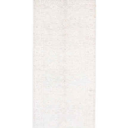 Serenity 3' 9" X 9' 7" Hand Knotted Wool Rug 3' 9" X 9' 7" (114 X 292) / Ivory / Wool