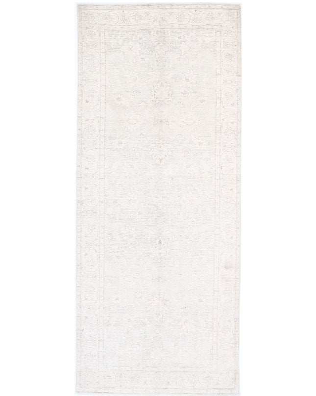 Serenity 3' 9" X 9' 7" Hand Knotted Wool Rug 3' 9" X 9' 7" (114 X 292) / Ivory / Wool