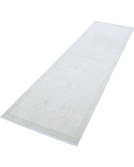 Serenity 2' 6" X 8' 10" Hand Knotted Wool Rug 2' 6" X 8' 10" (76 X 269) / Ivory / Wool