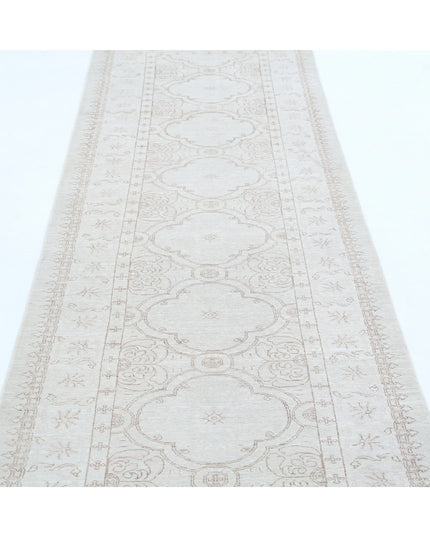 Serenity 2' 10" X 10' 10" Hand Knotted Wool Rug 2' 10" X 10' 10" (86 X 330) / Ivory / Wool