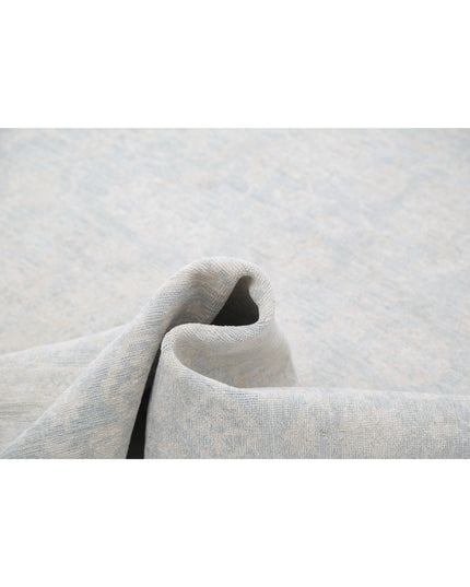 Serenity 5' 11" X 8' 11" Hand Knotted Wool Rug 5' 11" X 8' 11" (180 X 272) / Ivory / Wool