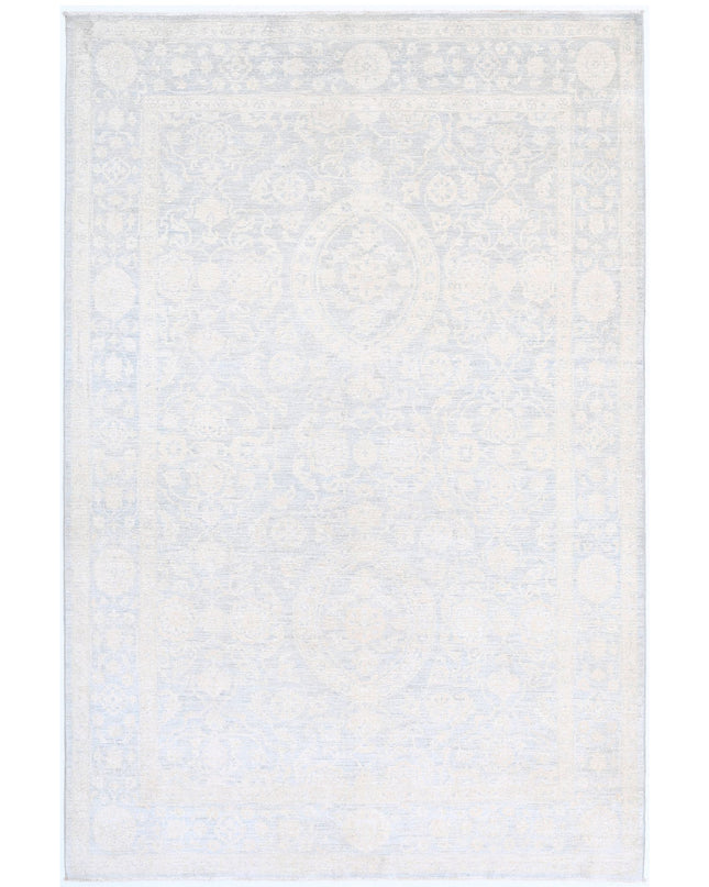 Serenity 5' 11" X 8' 11" Hand Knotted Wool Rug 5' 11" X 8' 11" (180 X 272) / Ivory / Wool