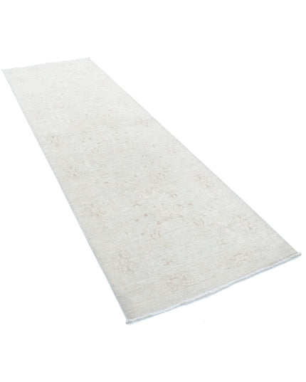 Serenity 3' 0" X 9' 8" Hand Knotted Wool Rug 3' 0" X 9' 8" (91 X 295) / Ivory / Wool
