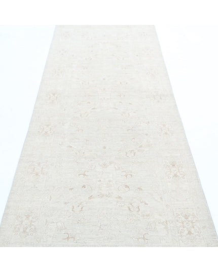 Serenity 3' 0" X 9' 8" Hand Knotted Wool Rug 3' 0" X 9' 8" (91 X 295) / Ivory / Wool